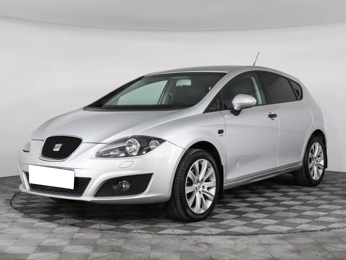 Купить SEAT Leon 2011 г.в. 78100 Механическая Бензин/1200 см3 за 990000  руб. скидка 0 руб. в Кредит от 18% годовых.